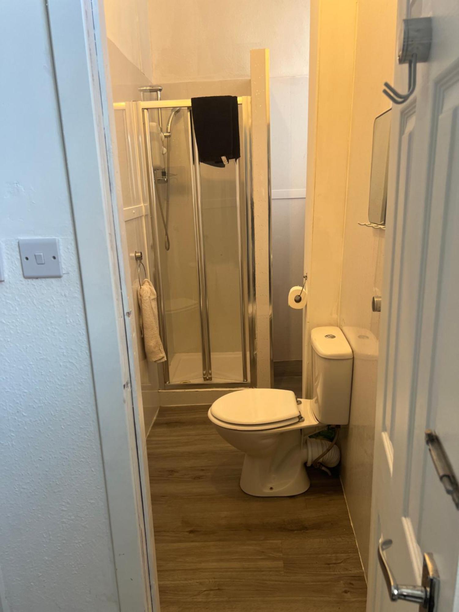 Great Western Road Studio With En Suite Glasgow Exterior photo
