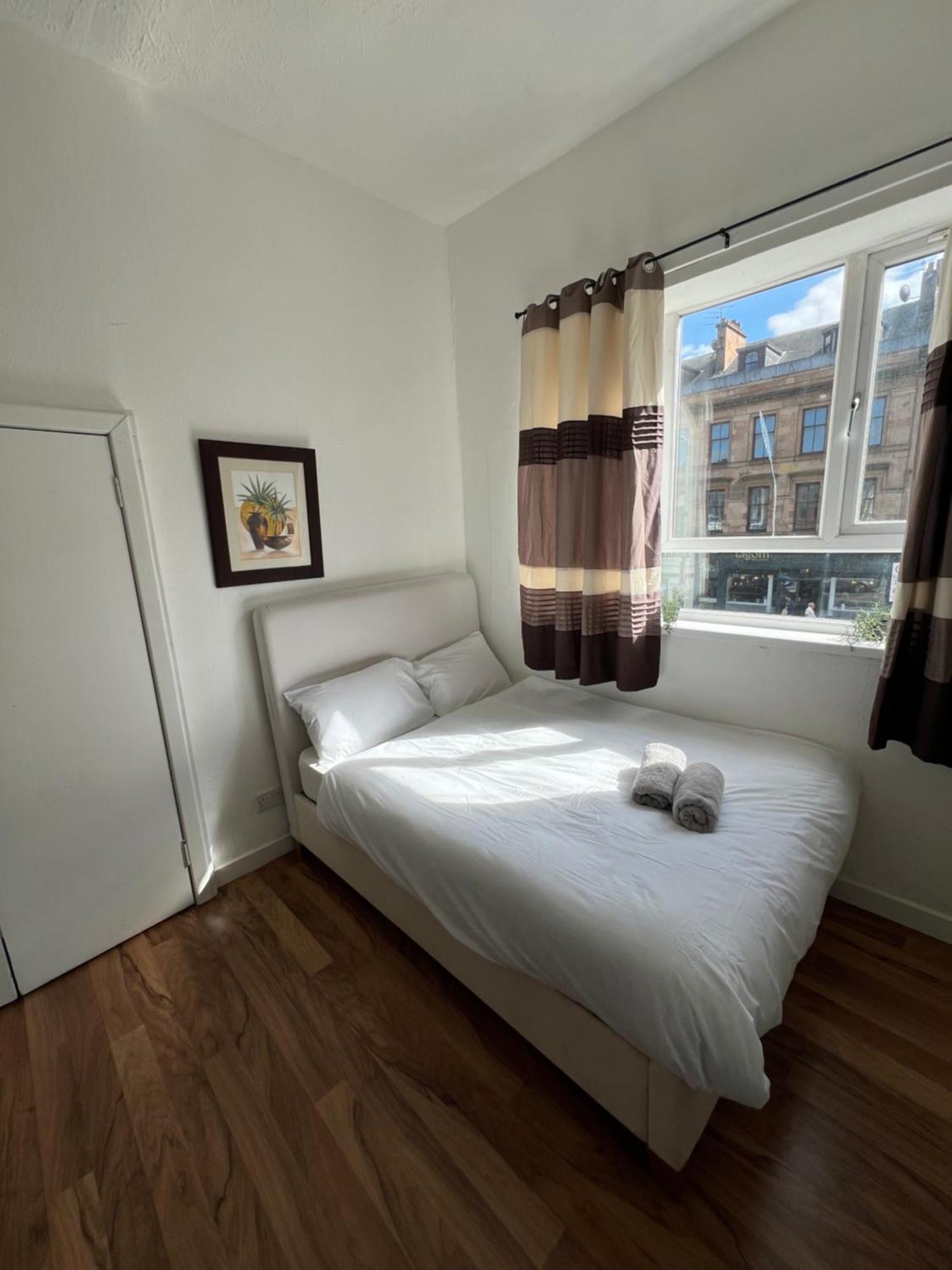 Great Western Road Studio With En Suite Glasgow Exterior photo